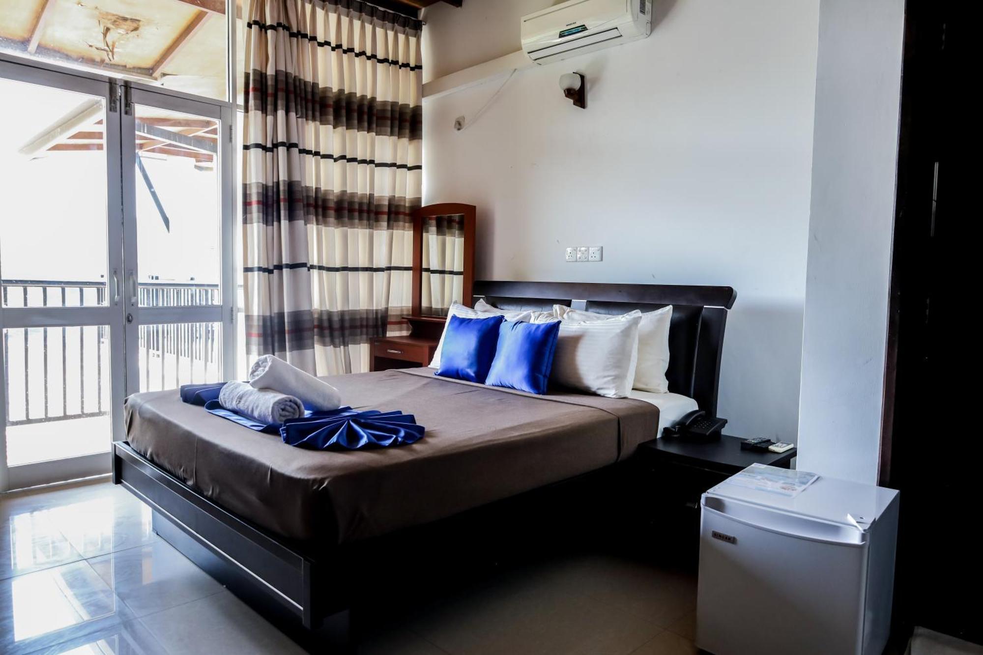Elephant Bay 4* Pinnawala (Kegalle)