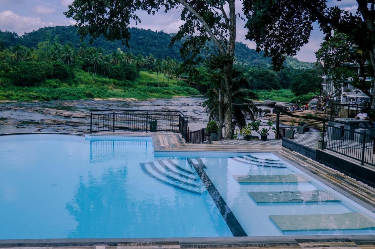 Elephant Bay 4* Pinnawala (Kegalle)